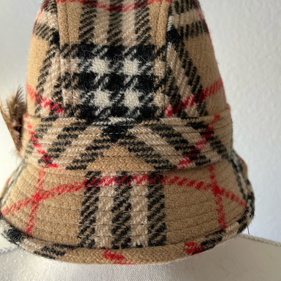 Authentic Burberry Hat - Picture 4 of 16